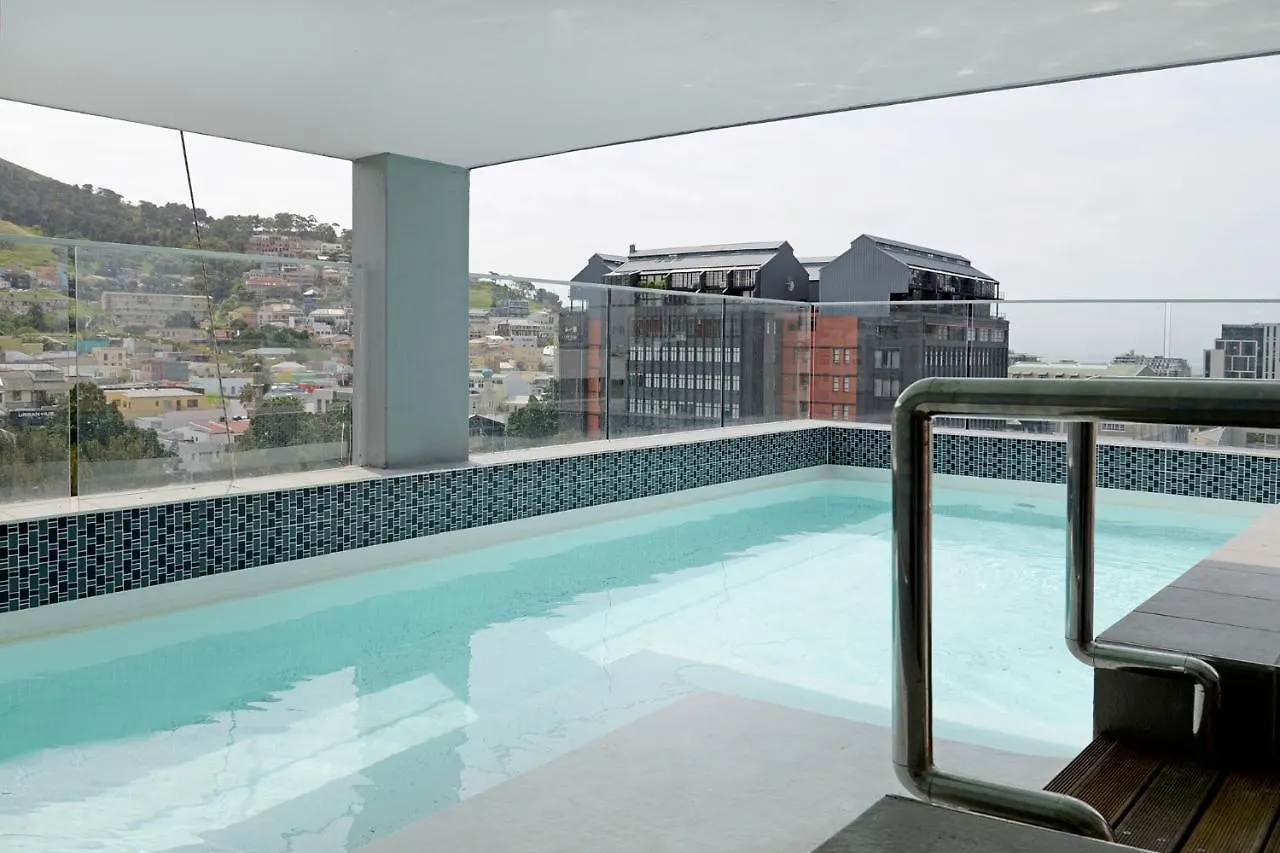 Naomi - Designer Penthouse In The Heart Of Cape Town Apartment