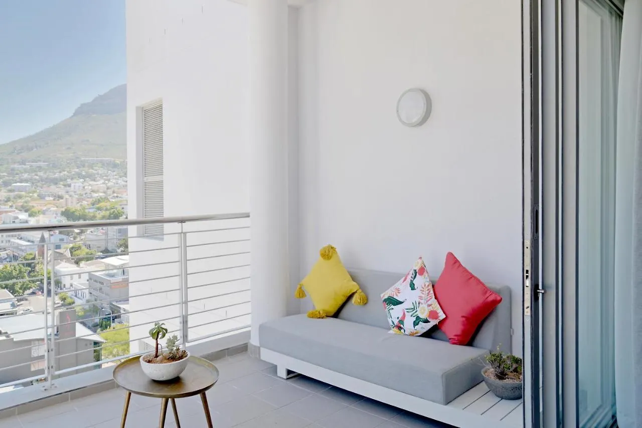 Naomi - Designer Penthouse In The Heart Of Cape Town Apartment